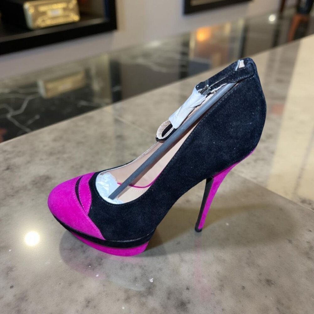 NWOB Mascotte Caviar Black & Hot Pink Pumps Size 8